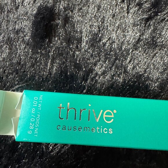 Thrive Causemetics Infinity Waterproof Eyeliner  Lauren 0.01 Oz  NEW - Picture 3 of 4